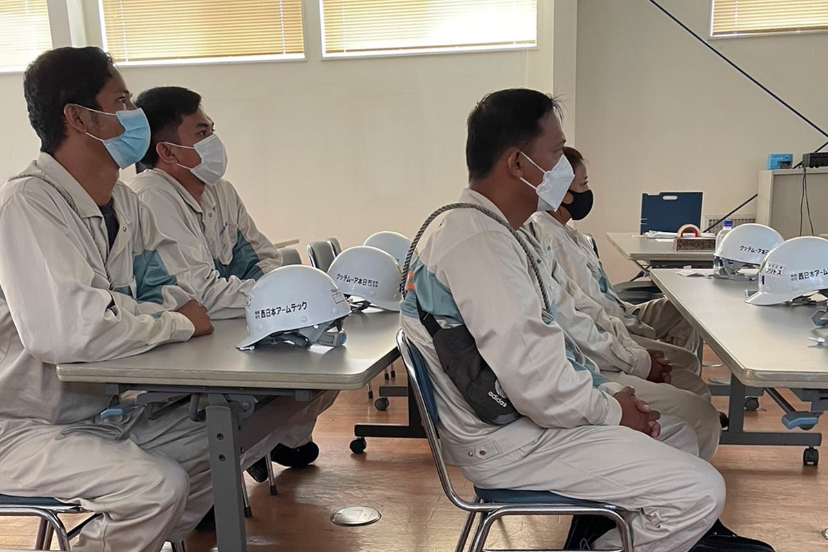 工場内安全作業の勉強会